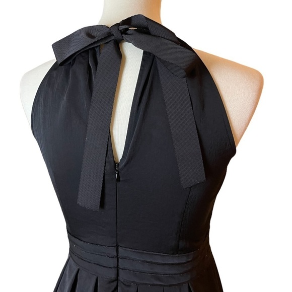 LOFT Black Sleeveless Pleated Cocktail Dress with Bow at Tie - Size 0 - Picture 5 of 9